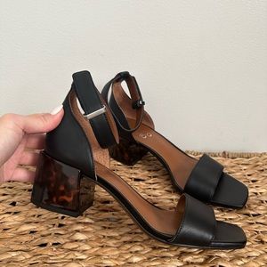 Franco Sarto Ankle Strap Block Heel Sandals size 7